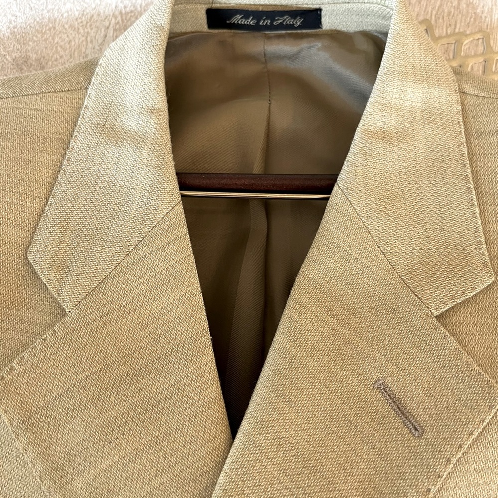 Zegna canary yellow sport coat purchased at Flagship store in Rome. Spectacular